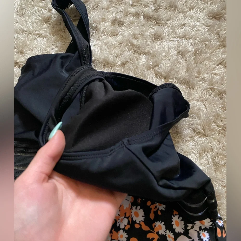 SHEIN One piece swimsuit - Picture 9 of 10